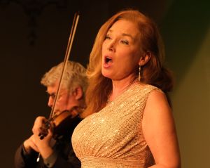 carola mathias header neu.JPG